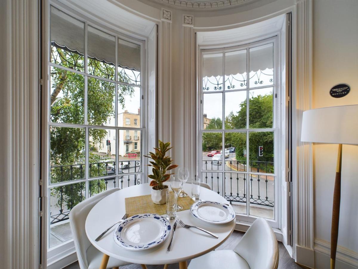 Апартаменты Belle Vue Regency King Size W Free Parking Челтенхам Экстерьер фото